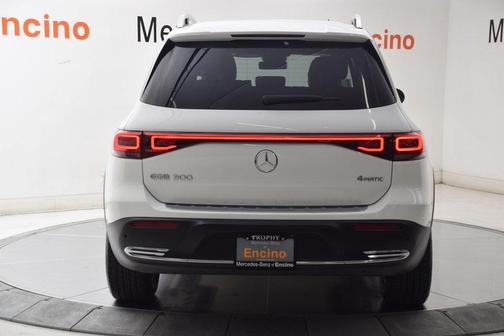 2023 Mercedes-Benz EQB 300 4MATIC