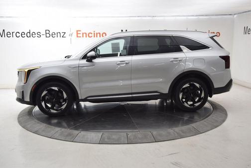 Silky Silver 2025 Kia Sorento Hybrid EX