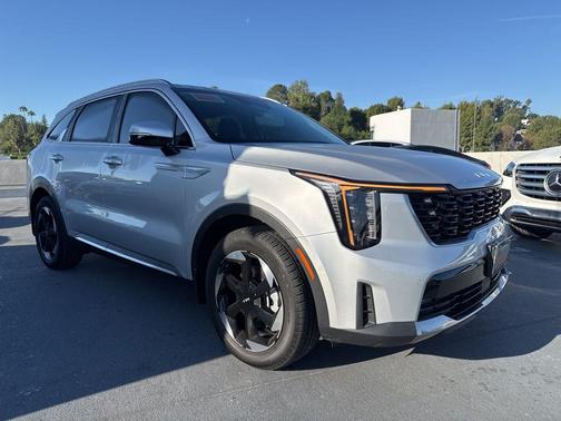 Silky Silver 2025 Kia Sorento Hybrid EX