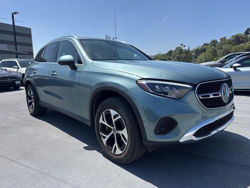 Verde Silver Metallic 2025 Mercedes-Benz GLC 350e Base