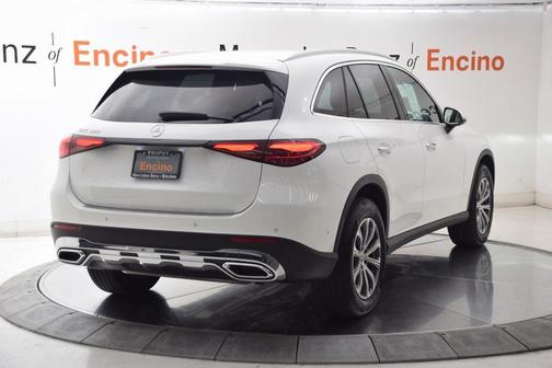 2025 Mercedes-Benz GLC 300 Base