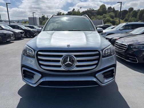 2025 Mercedes-Benz GLS 450 4MATIC