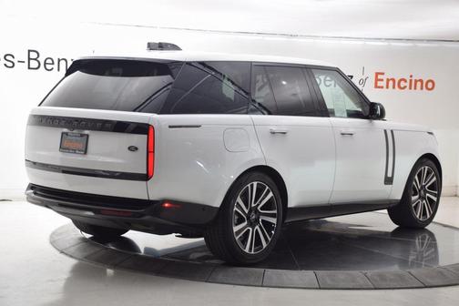 2023 Land Rover Range Rover P400 SE