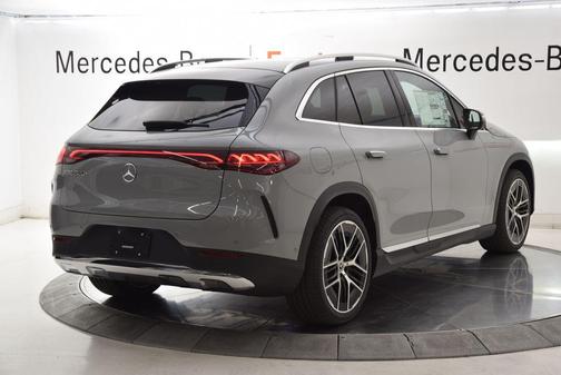 MANUFAKTUR Alpine Grey 2026 Mercedes-Benz EQE 320+ 320+ SUV