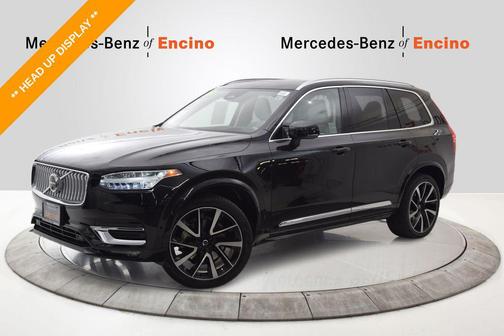 Onyx Black Metallic 2023 Volvo XC90 B5 Plus