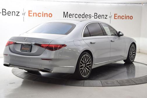 Cirrus Silver Metallic 2022 Mercedes-Benz S-Class S 580 4MATIC