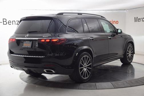 2026 Mercedes-Benz GLS 450 4MATIC