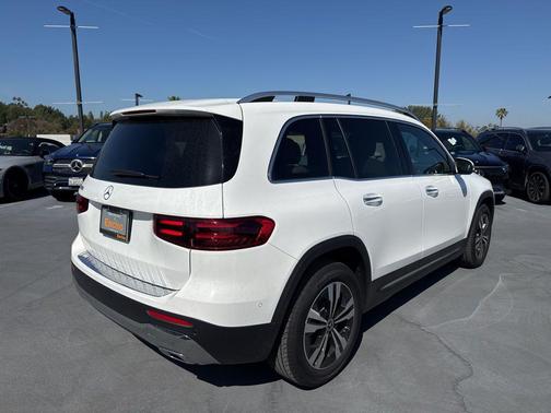 2026 Mercedes-Benz GLB 250 Base