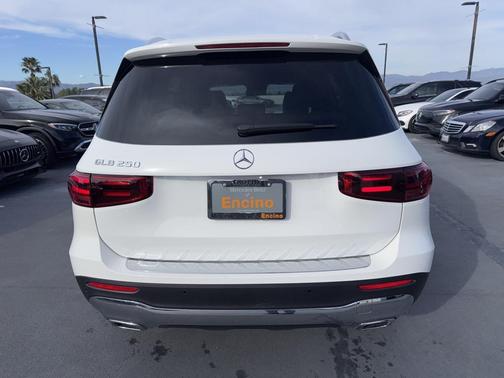 2026 Mercedes-Benz GLB 250 Base