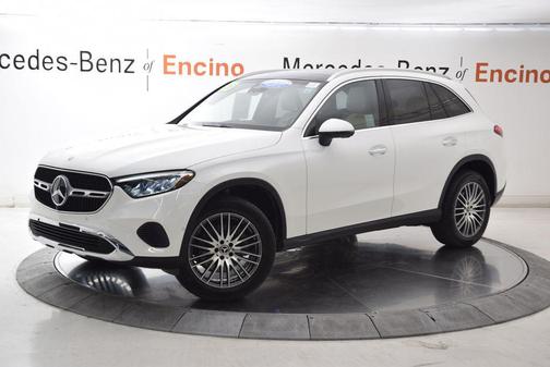 Polar White 2026 Mercedes-Benz GLC 300 Base