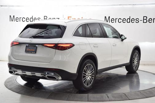 Polar White 2026 Mercedes-Benz GLC 300 Base