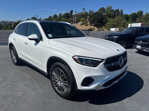 Polar White 2026 Mercedes-Benz GLC 300 Base