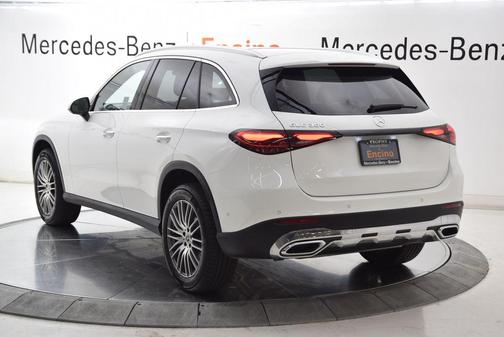 Polar White 2026 Mercedes-Benz GLC 300 Base