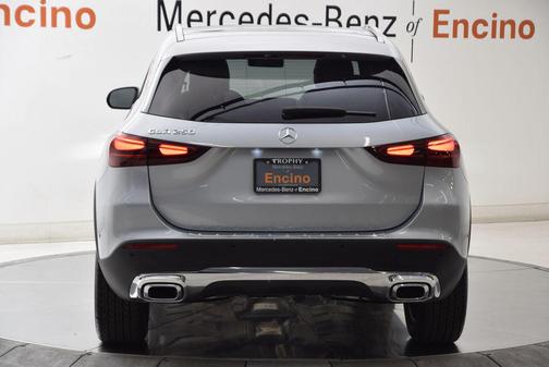 Cirrus Silver Metallic 2026 Mercedes-Benz GLA 250 4MATIC