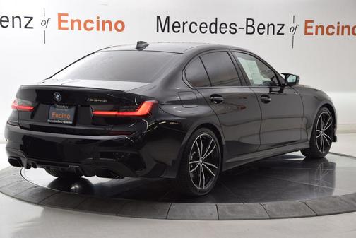 Black Sapphire Metallic 2021 BMW M340 M340i