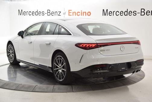 Moonlight Whit 2026 Mercedes-Benz EQS 450 4MATIC