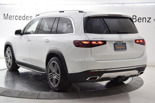 Polar White 2026 Mercedes-Benz GLS 450 4MATIC