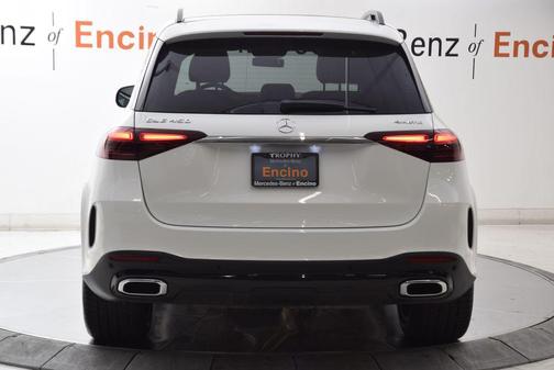 Polar White 2025 Mercedes-Benz GLE 450 4MATIC