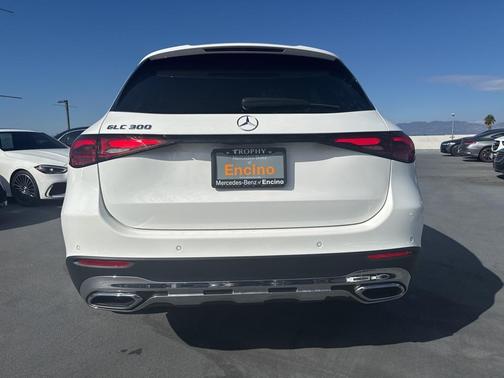 2025 Mercedes-Benz GLC 300 Base