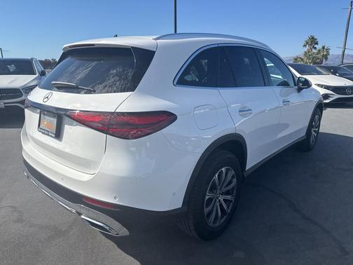 2025 Mercedes-Benz GLC 300 Base