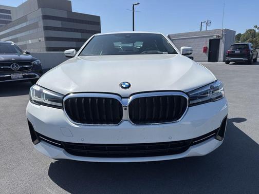 Alpine White 2021 BMW 530e Base