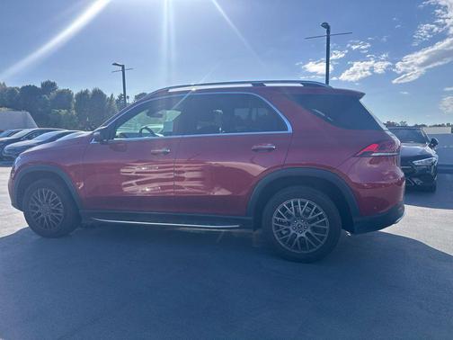 MANUFAKTUR Cardinal Red Metallic 2022 Mercedes-Benz GLE 350 Base