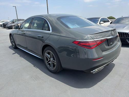MANUFAKTUR Silicon Gray 2026 Mercedes-Benz S-Class S 580e 4MATIC