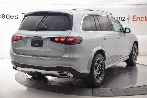 2025 Mercedes-Benz GLS 450 4MATIC