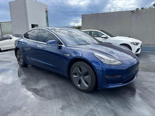 Deep Blue Metallic 2019 Tesla Model 3 Standard Range Plus