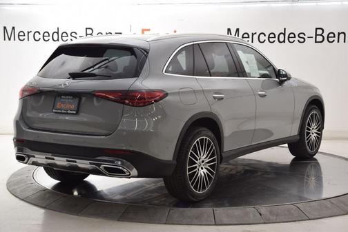 MANUFAKTUR Alpine Grey 2026 Mercedes-Benz GLC 300 Base