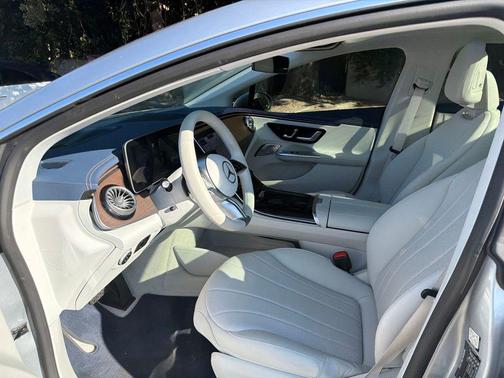 Cirrus Silver Metallic 2024 Mercedes-Benz EQE 350+ Base