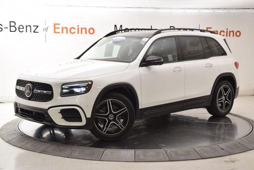 Polar White 2024 Mercedes-Benz GLB 250 4MATIC