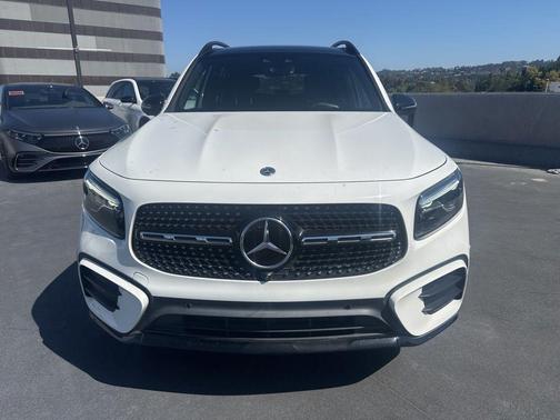 Polar White 2024 Mercedes-Benz GLB 250 4MATIC