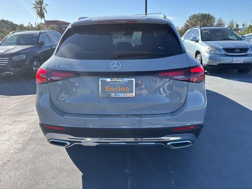 2025 Mercedes-Benz GLC 300 4MATIC