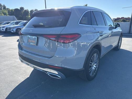 2025 Mercedes-Benz GLC 300 4MATIC