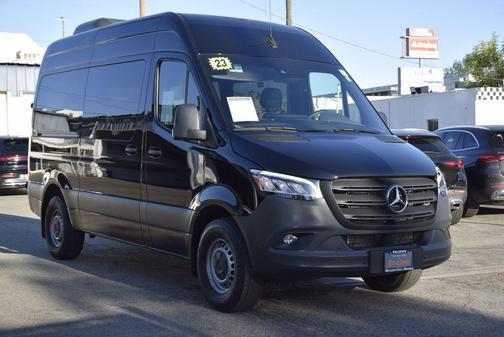 Obsidian Black Metallic 2023 Mercedes-Benz Sprinter 2500 Standard Roof