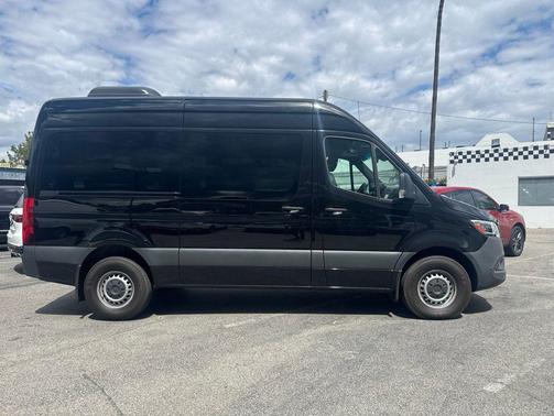 Obsidian Black Metallic 2023 Mercedes-Benz Sprinter 2500 Standard Roof