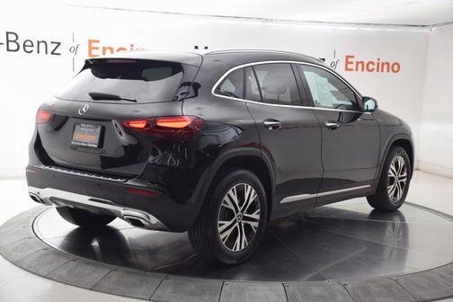 Night Black 2025 Mercedes-Benz GLA 250 4MATIC