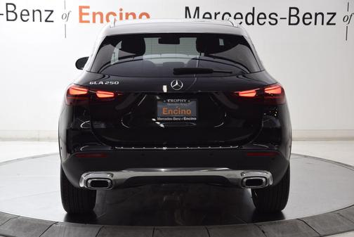 Night Black 2025 Mercedes-Benz GLA 250 4MATIC