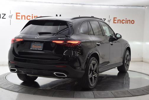 Black 2023 Mercedes-Benz GLC 300 4MATIC