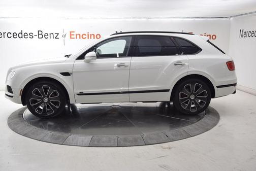 Old English White 2020 Bentley Bentayga V8