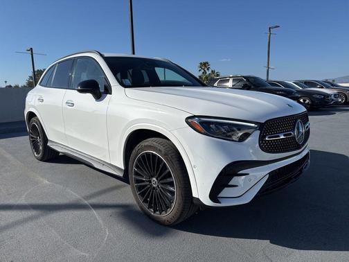 2026 Mercedes-Benz GLC 300 Base