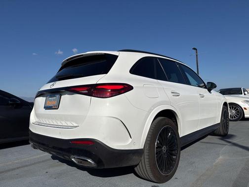 2026 Mercedes-Benz GLC 300 Base