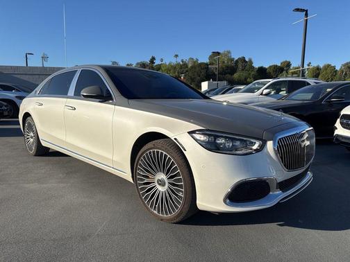 MANUFAKTUR Diamond White 2023 Mercedes-Benz Maybach S 580 4MATIC