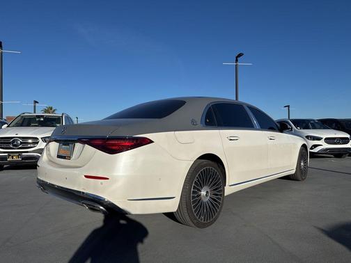 MANUFAKTUR Diamond White 2023 Mercedes-Benz Maybach S 580 4MATIC