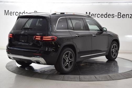 Night Black 2026 Mercedes-Benz GLB 250 4MATIC