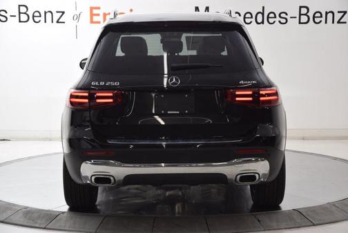 Night Black 2026 Mercedes-Benz GLB 250 4MATIC