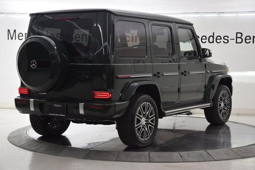 Deep Green 2027 Mercedes-Benz G-Class G 580e