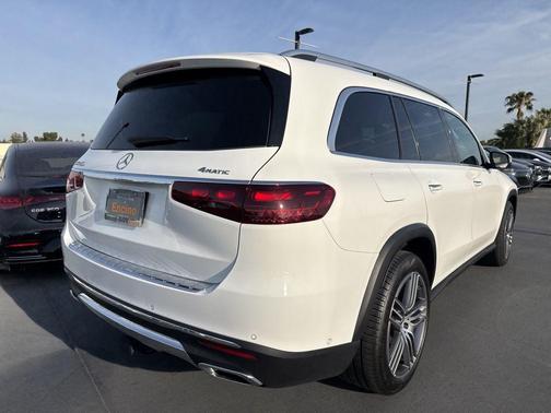 2025 Mercedes-Benz GLS 450 4MATIC