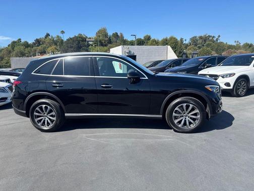 Black 2026 Mercedes-Benz GLC 300 Base